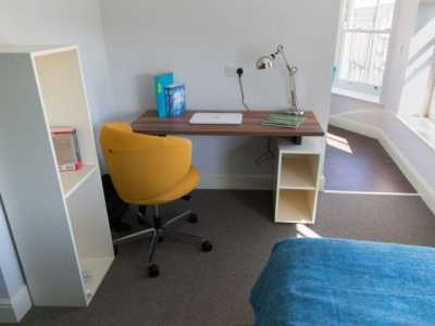 Apartment For Rent in Huddersfield, United Kingdom