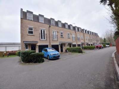 Home For Rent in Uxbridge, United Kingdom