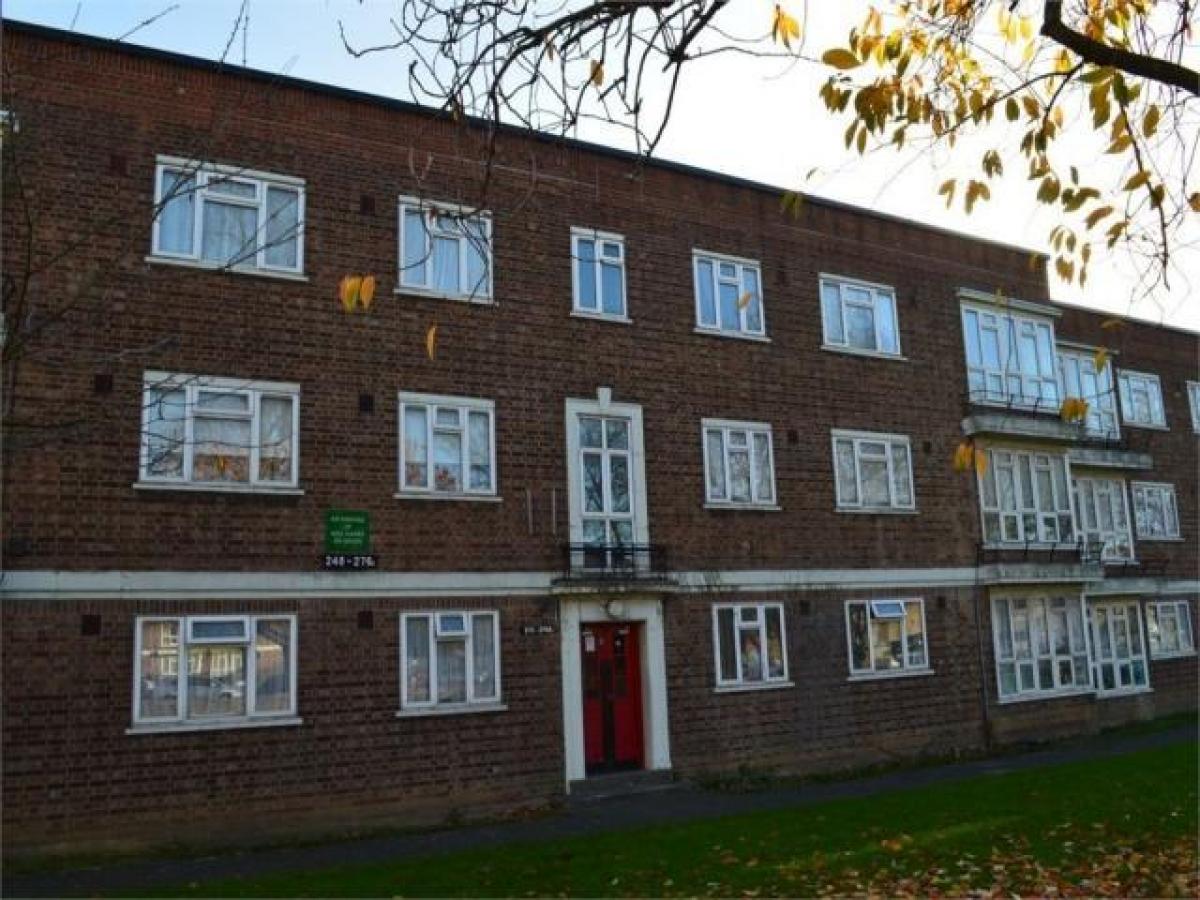 Picture of Apartment For Rent in Barking, Greater London, United Kingdom