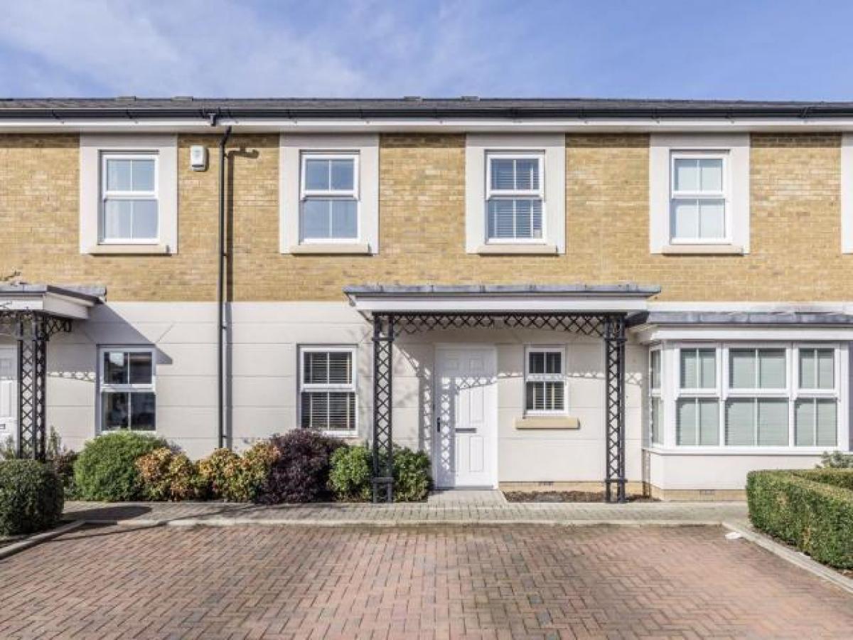 Picture of Home For Rent in Surbiton, Greater London, United Kingdom