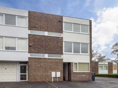 Home For Rent in Kenilworth, United Kingdom