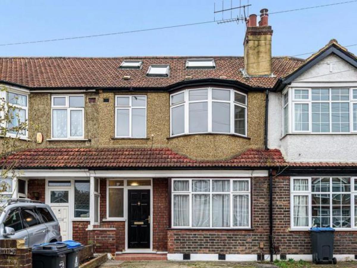 Picture of Home For Rent in Surbiton, Greater London, United Kingdom