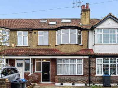 Home For Rent in Surbiton, United Kingdom