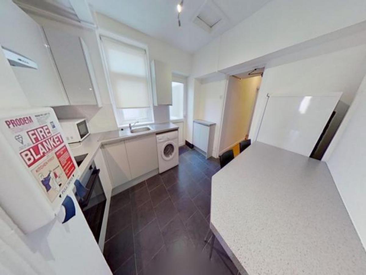 Picture of Home For Rent in Pontypridd, Mid Glamorgan, United Kingdom