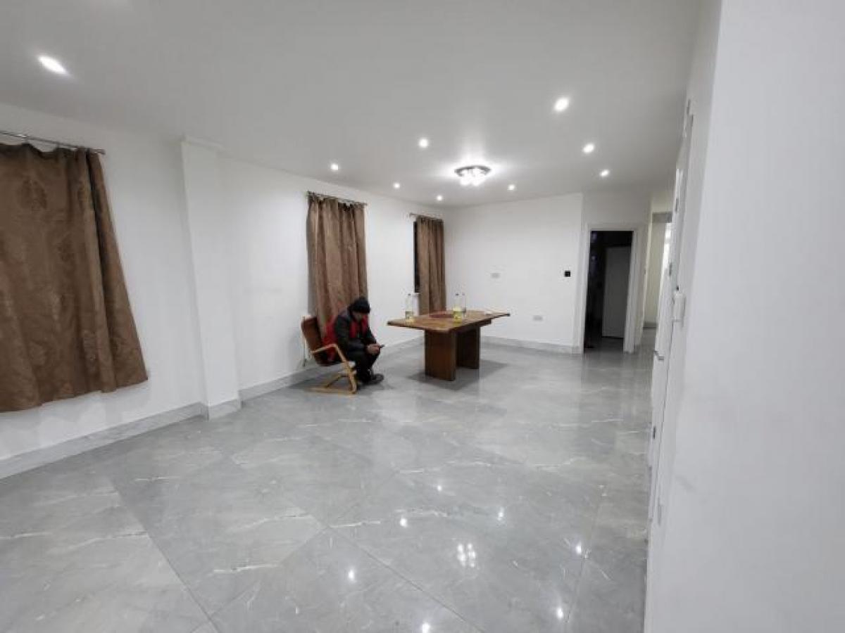 Picture of Home For Rent in Ilford, Greater London, United Kingdom