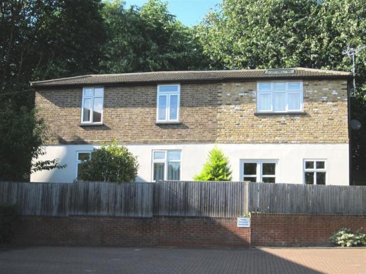 Picture of Home For Rent in Egham, Surrey, United Kingdom