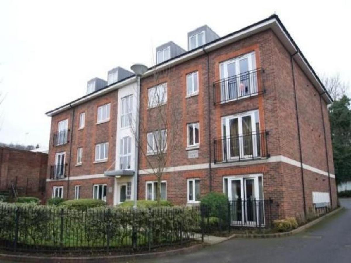 Picture of Apartment For Rent in Redhill, Surrey, United Kingdom