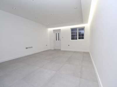 Home For Rent in Bedford, United Kingdom