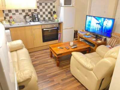 Apartment For Rent in Brentford, United Kingdom