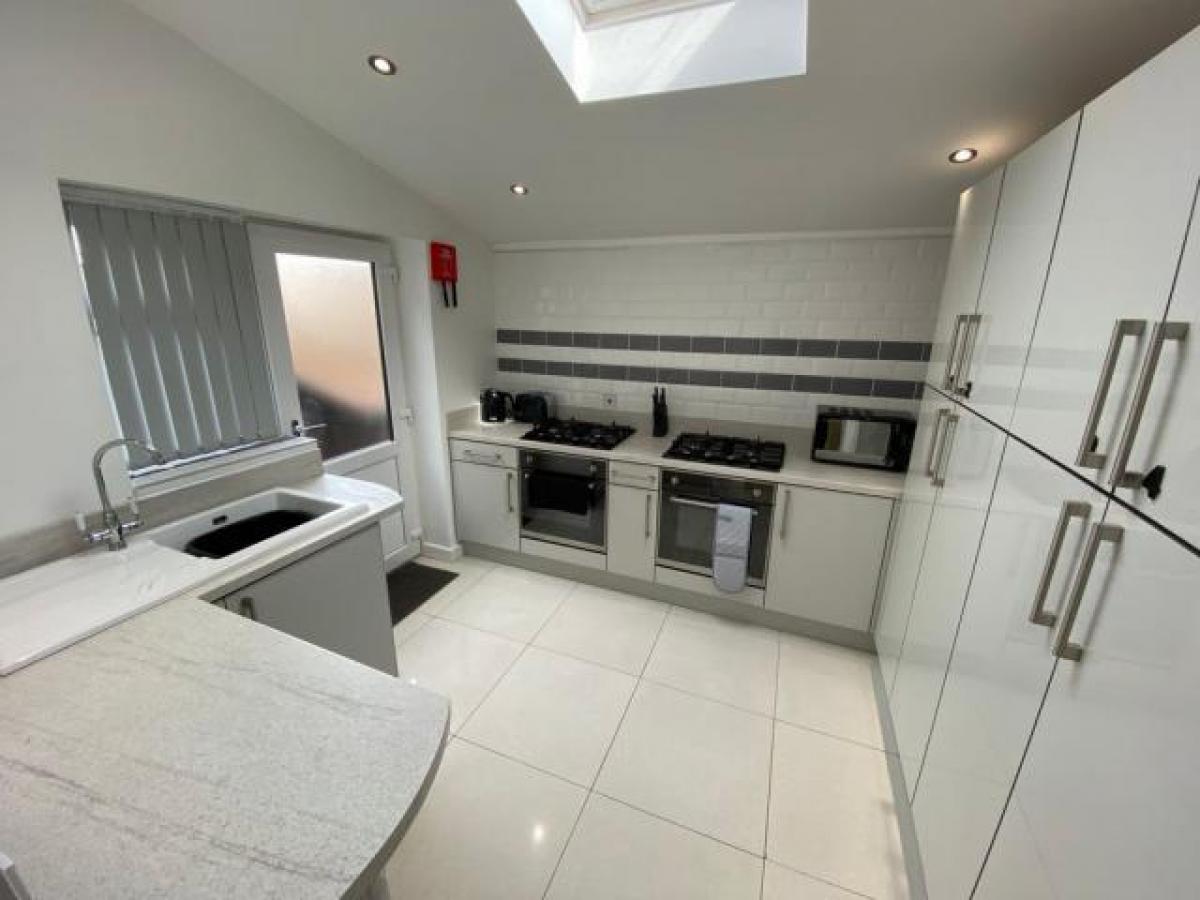 Picture of Apartment For Rent in Saint Helens, Merseyside, United Kingdom