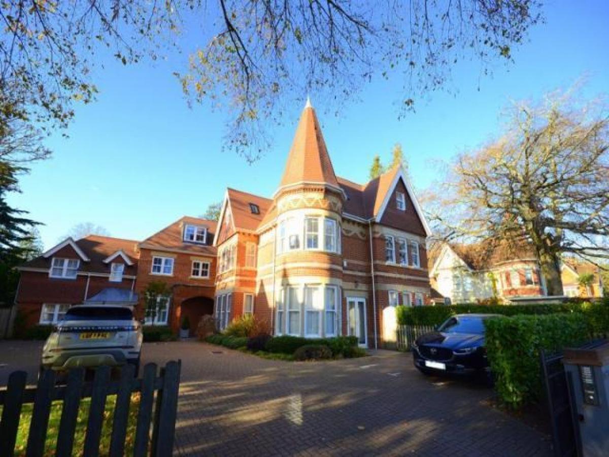 Picture of Apartment For Rent in Bournemouth, Dorset, United Kingdom