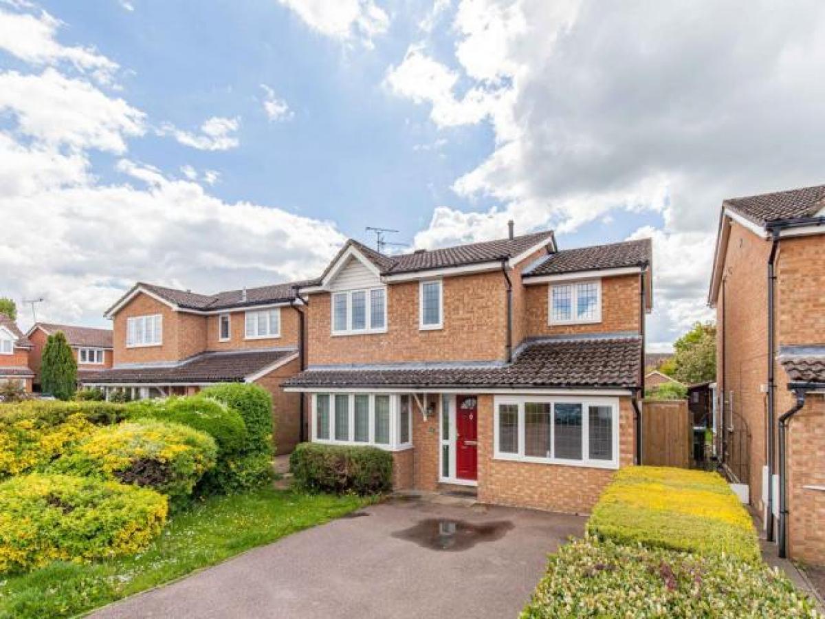 Picture of Home For Rent in Aylesbury, Buckinghamshire, United Kingdom