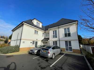 Apartment For Rent in Egham, United Kingdom