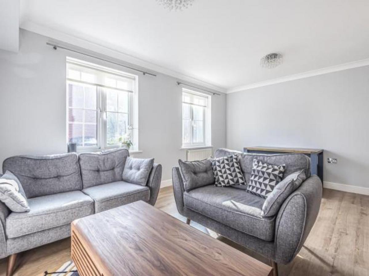 Picture of Apartment For Rent in Bracknell, Berkshire, United Kingdom