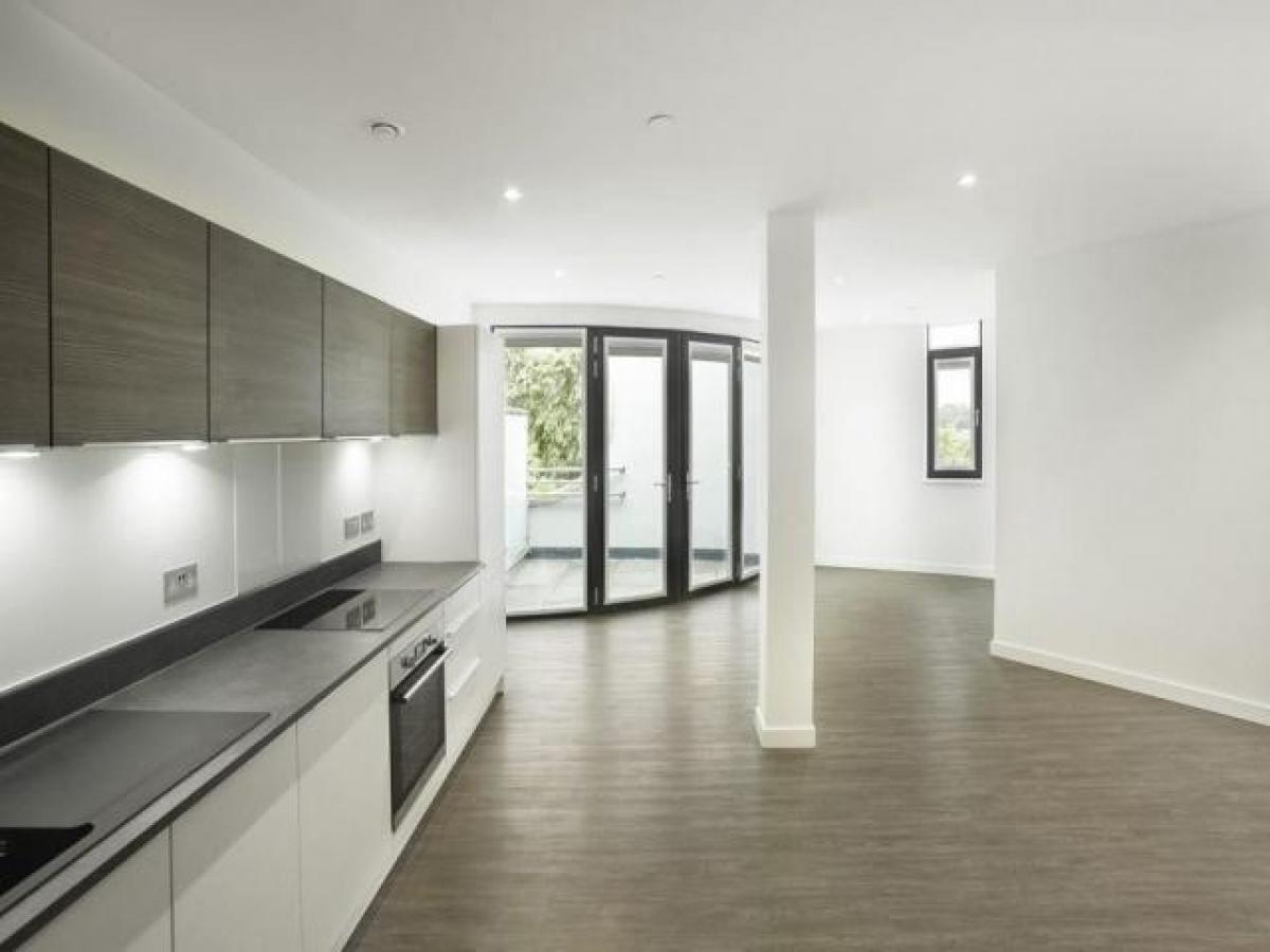 Picture of Apartment For Rent in Bracknell, Berkshire, United Kingdom