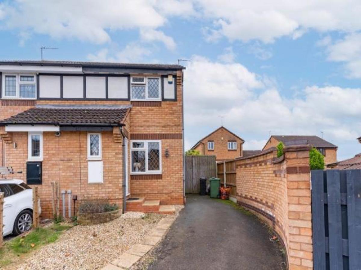 Picture of Home For Rent in Stourbridge, West Midlands, United Kingdom
