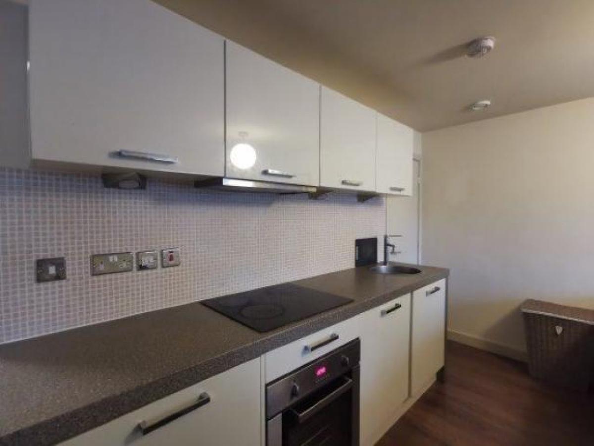 Picture of Apartment For Rent in Batley, West Yorkshire, United Kingdom