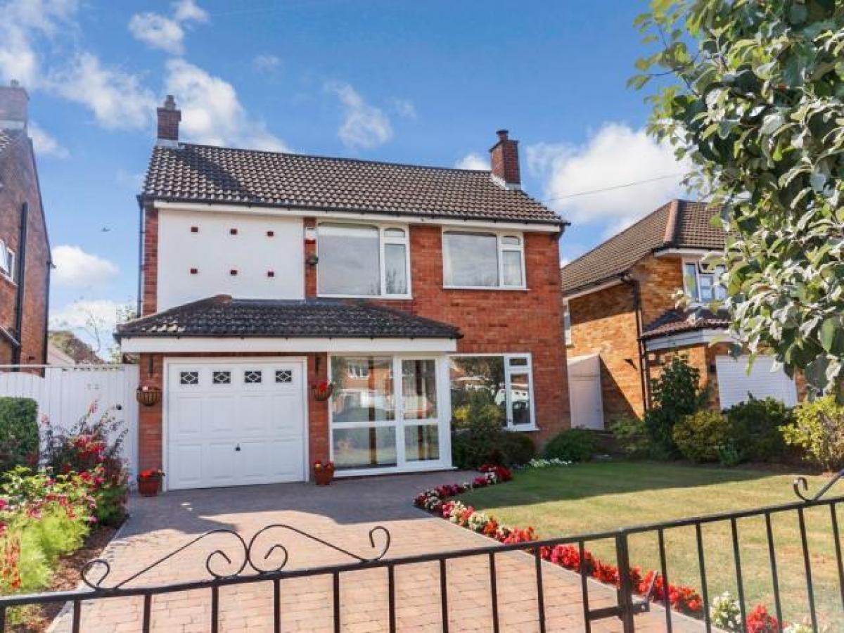 Picture of Home For Rent in Sutton Coldfield, West Midlands, United Kingdom
