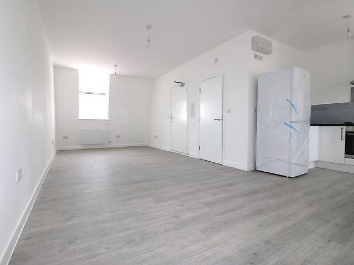 Picture of Apartment For Rent in Ilford, Greater London, United Kingdom