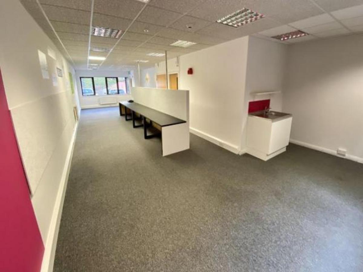 Picture of Office For Rent in Thame, Oxfordshire, United Kingdom