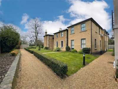 Apartment For Rent in Slough, United Kingdom