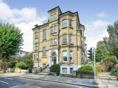 Apartment For Rent in Hove, United Kingdom