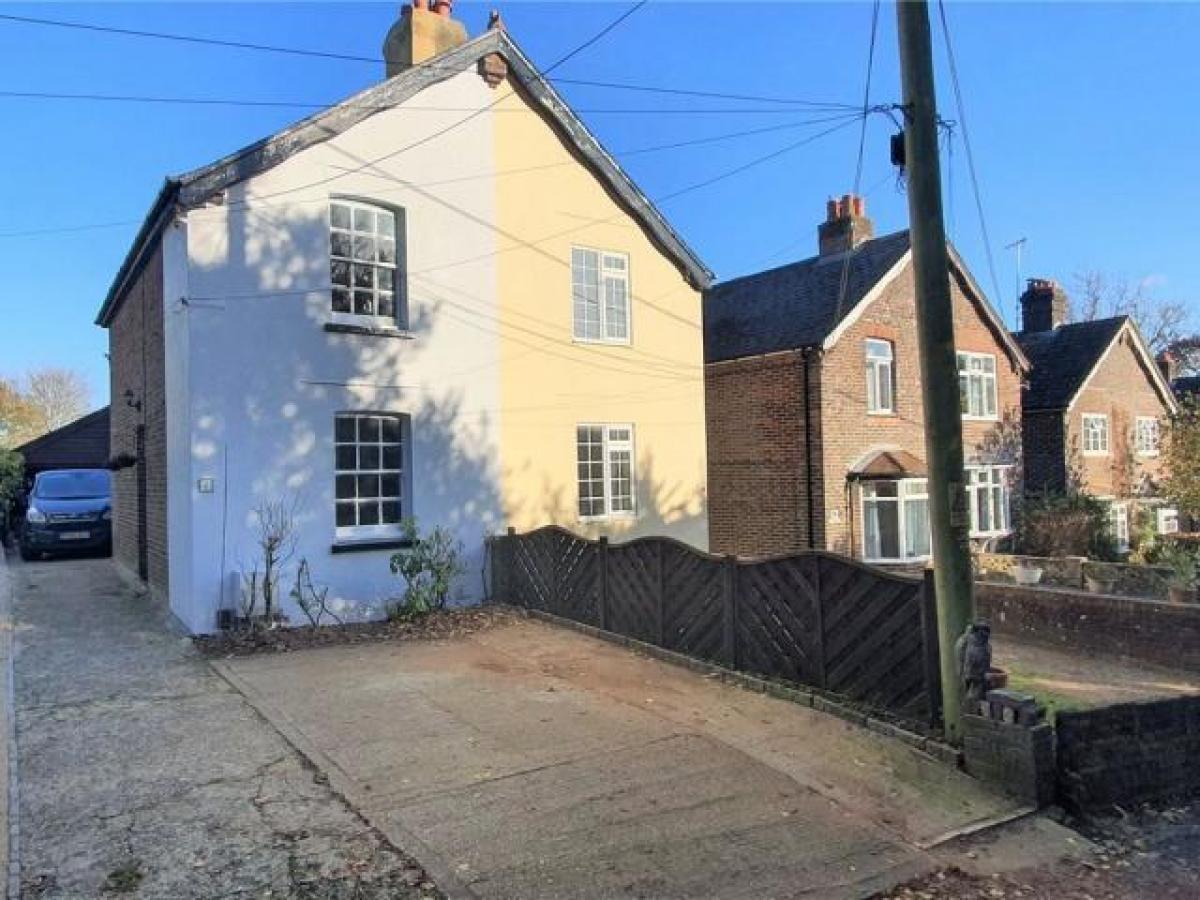 Picture of Home For Rent in Petersfield, Hampshire, United Kingdom