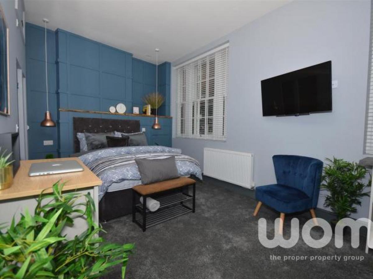 Picture of Apartment For Rent in Stoke on Trent, Staffordshire, United Kingdom