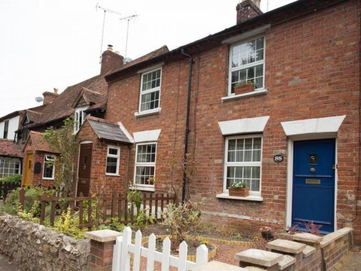 Picture of Home For Rent in Aylesbury, Buckinghamshire, United Kingdom