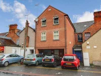 Apartment For Rent in Swindon, United Kingdom