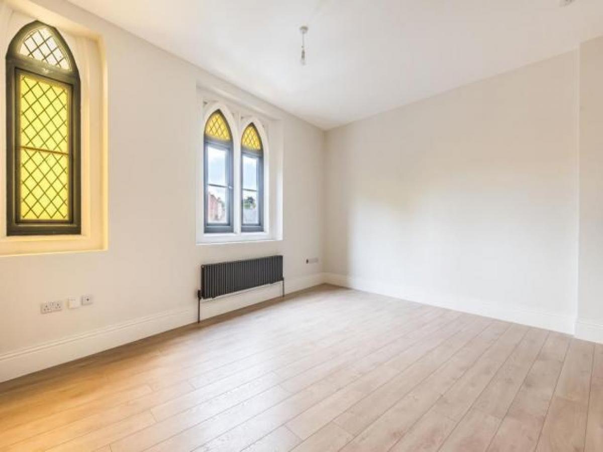 Picture of Apartment For Rent in Chesham, Buckinghamshire, United Kingdom