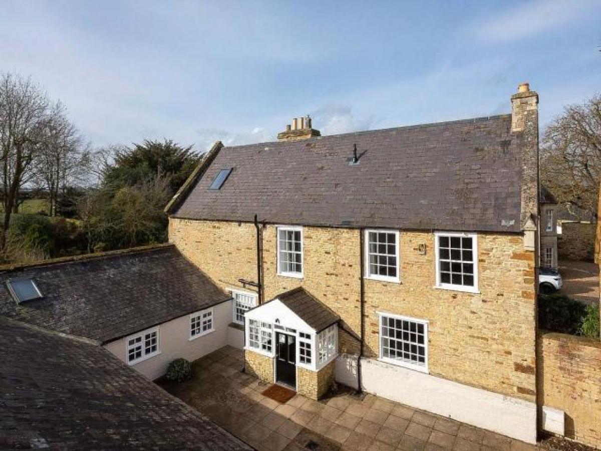 Picture of Home For Rent in Northampton, Northamptonshire, United Kingdom