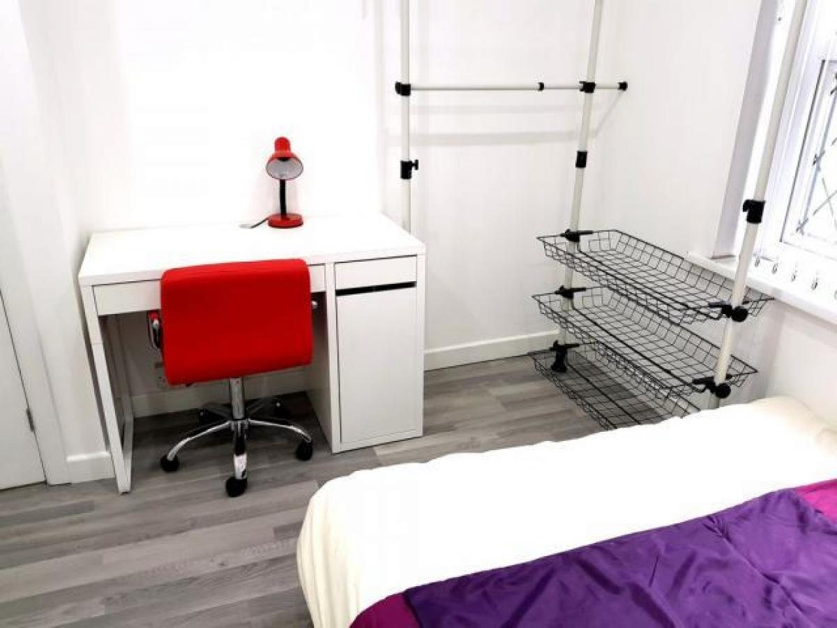 Picture of Home For Rent in Huddersfield, West Yorkshire, United Kingdom