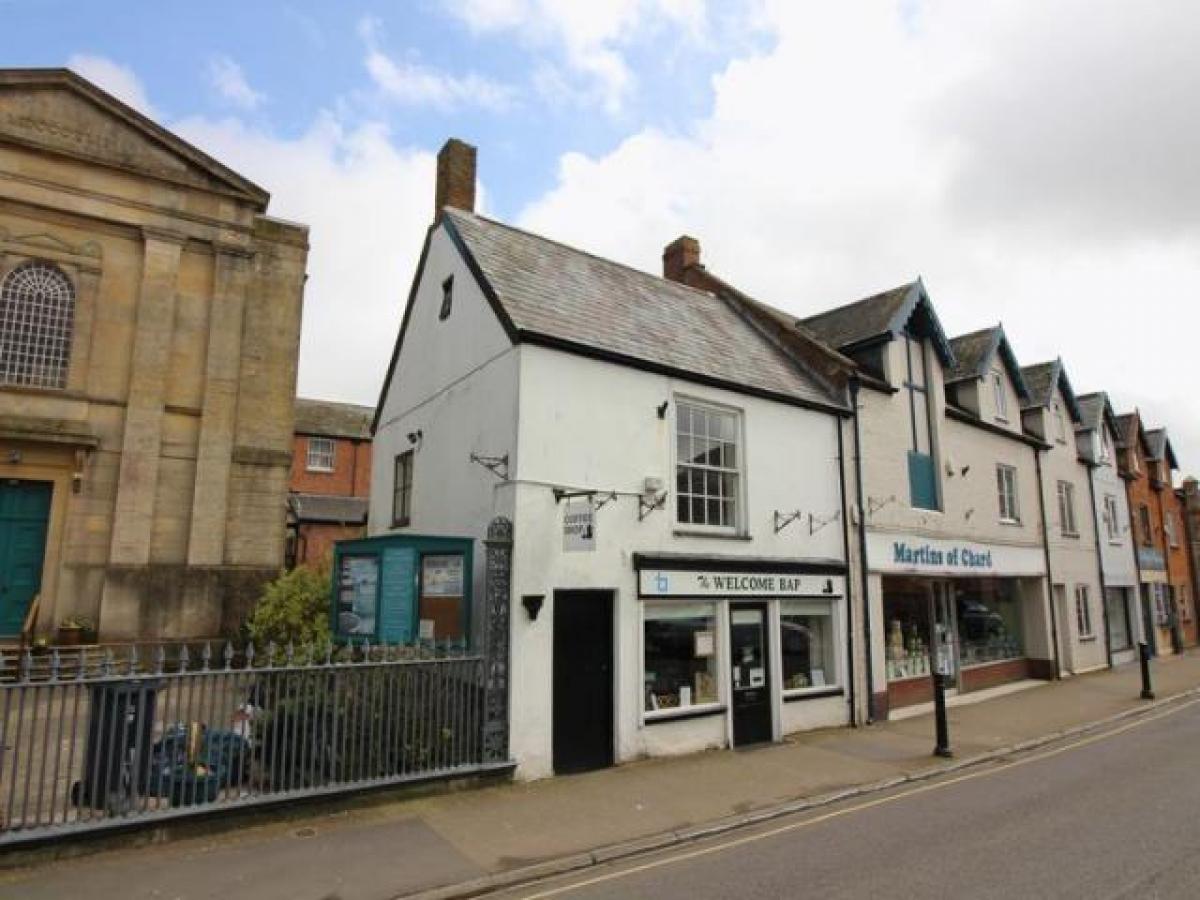 Picture of Apartment For Rent in Chard, Somerset, United Kingdom