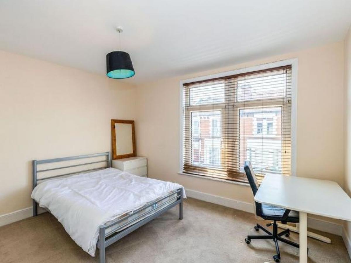 Picture of Apartment For Rent in Southsea, Hampshire, United Kingdom