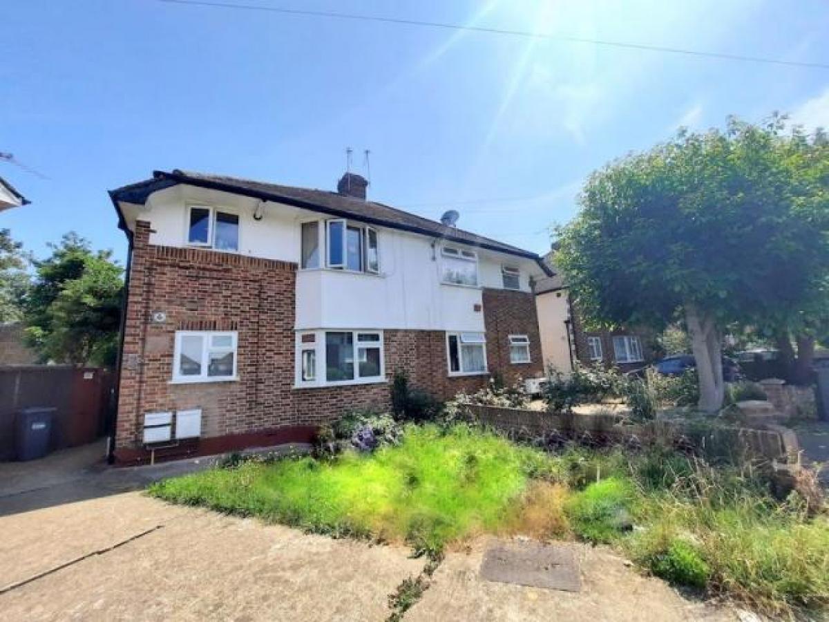 Picture of Apartment For Rent in Feltham, Northern Ireland, United Kingdom