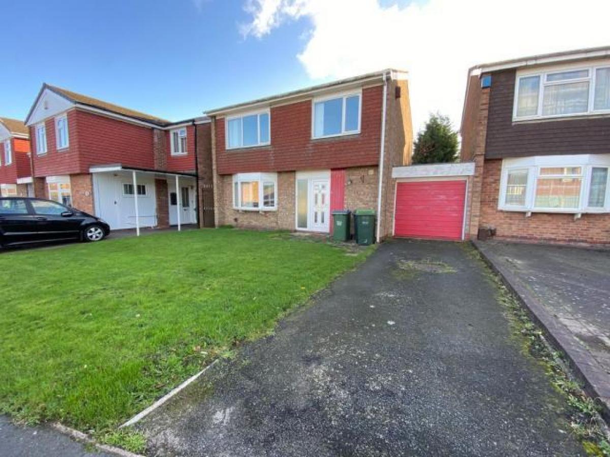 Picture of Home For Rent in West Bromwich, West Midlands, United Kingdom
