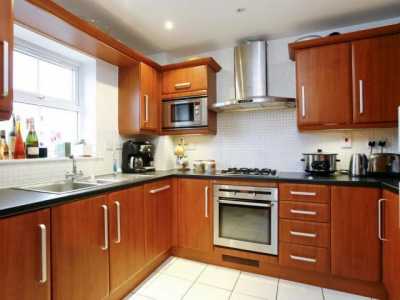 Apartment For Rent in Kingston upon Thames, United Kingdom