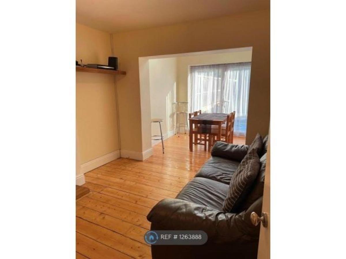 Picture of Apartment For Rent in Gloucester, Gloucestershire, United Kingdom