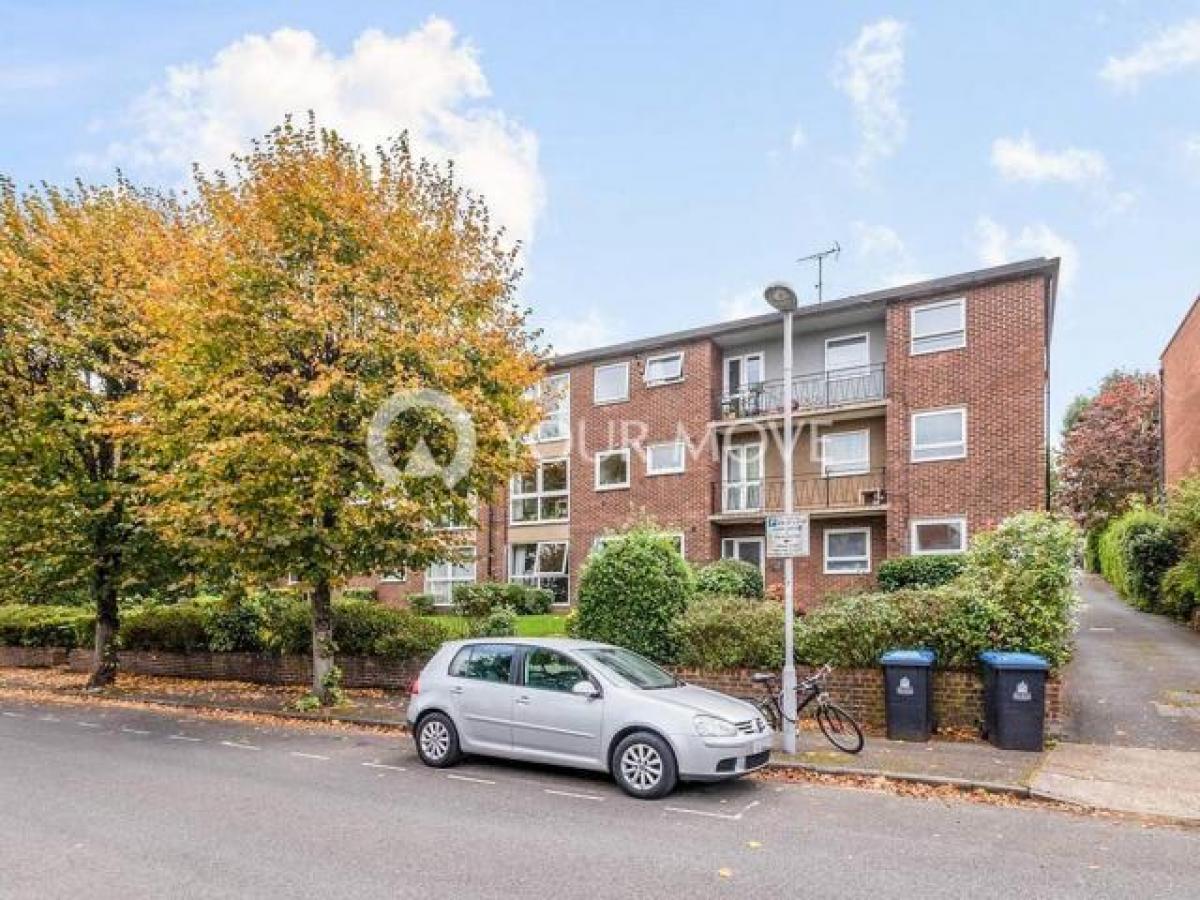 Picture of Apartment For Rent in Surbiton, Greater London, United Kingdom