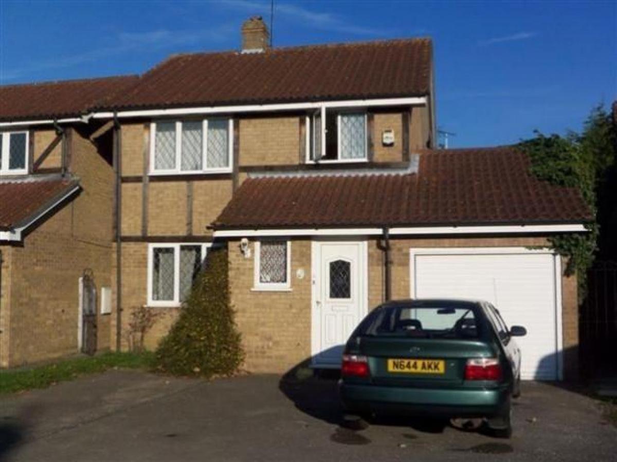 Picture of Home For Rent in Egham, Surrey, United Kingdom