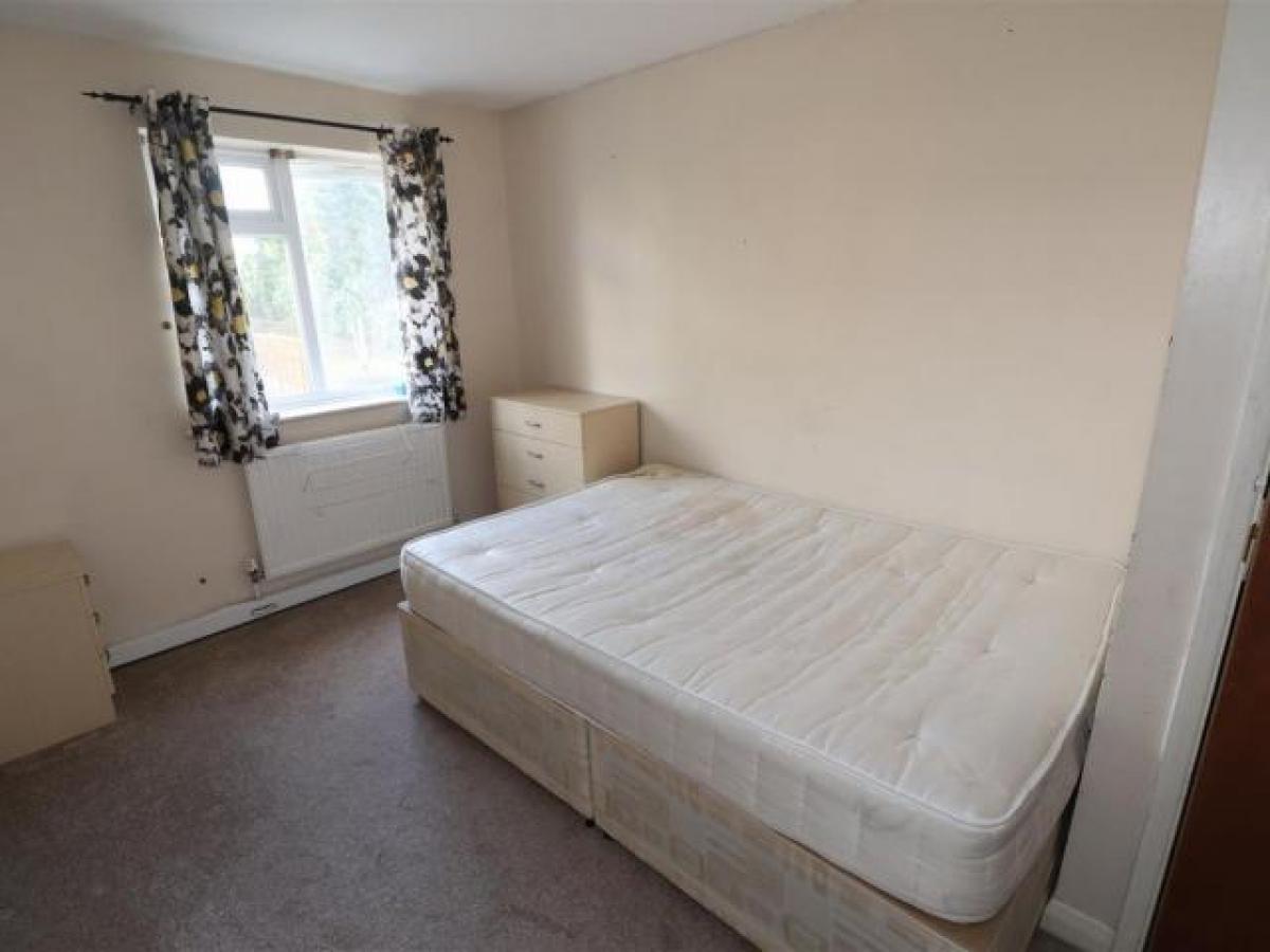 Picture of Apartment For Rent in Wembley, Greater London, United Kingdom