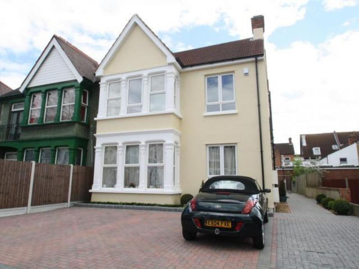 Picture of Apartment For Rent in Westcliff on Sea, Essex, United Kingdom