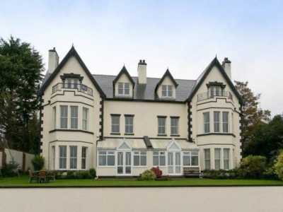 Apartment For Rent in Neston, United Kingdom