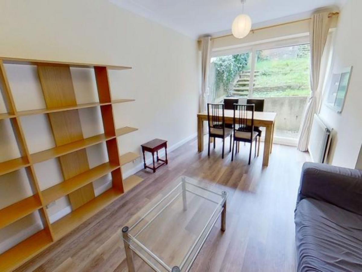 Picture of Home For Rent in Guildford, Surrey, United Kingdom