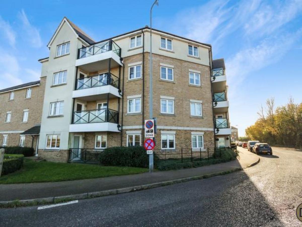Picture of Apartment For Rent in Epping, Essex, United Kingdom
