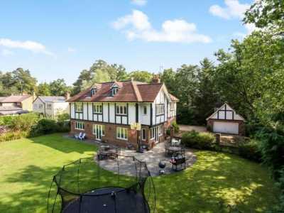 Home For Rent in Ascot, United Kingdom