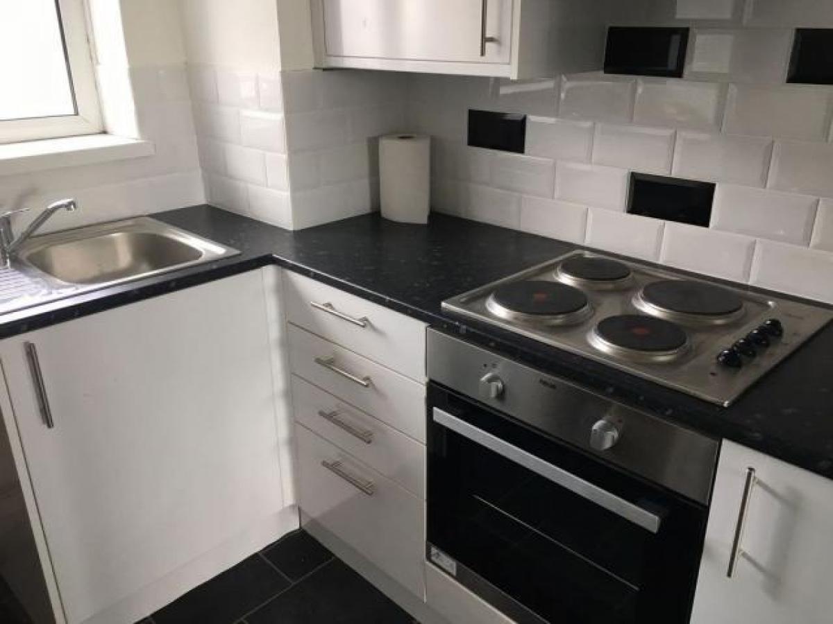 Picture of Apartment For Rent in Swansea, West Glamorgan, United Kingdom
