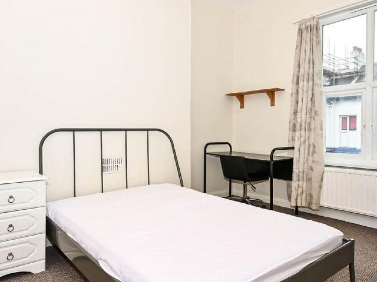 Picture of Apartment For Rent in Plymouth, Devon, United Kingdom