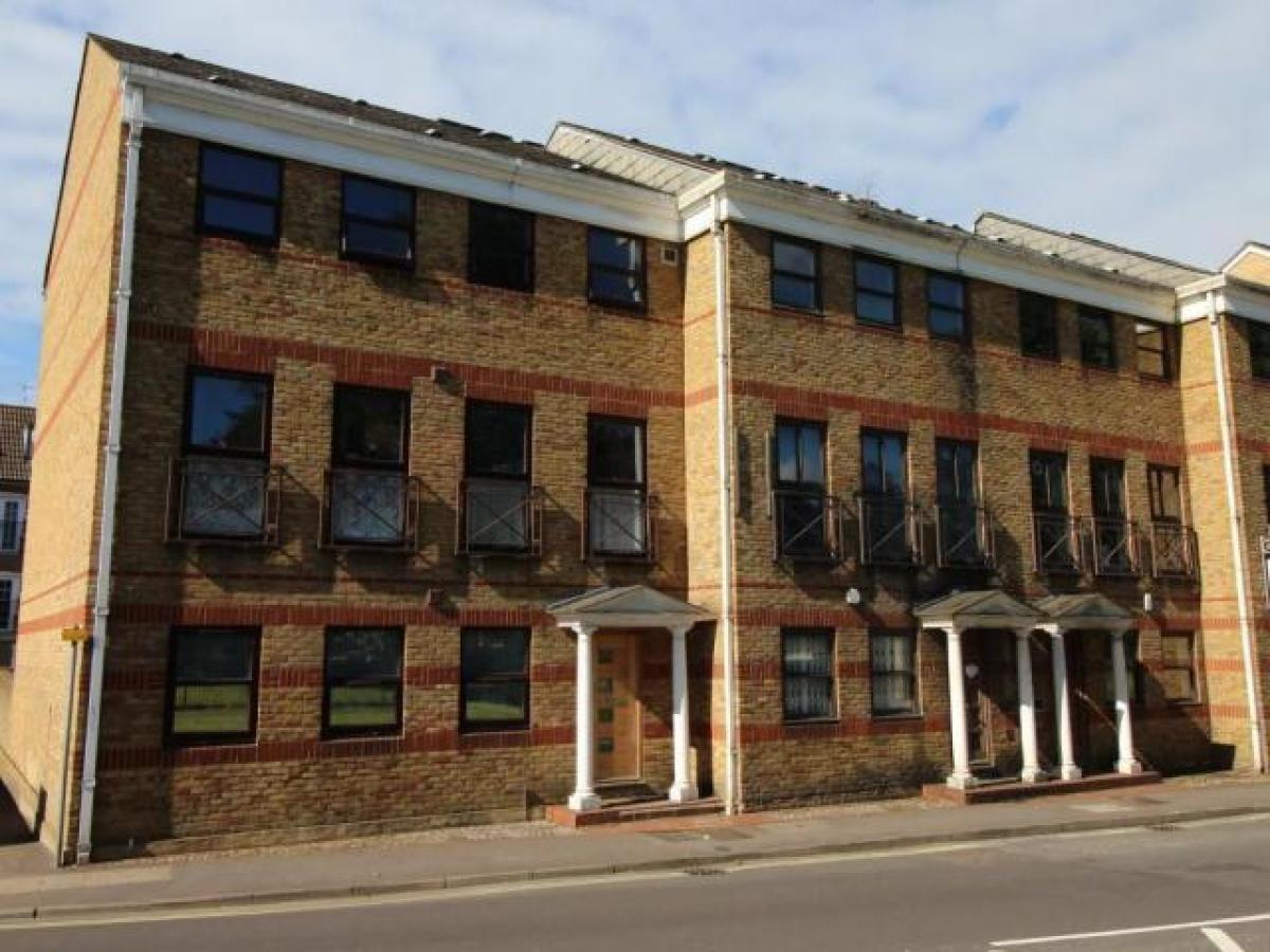 Picture of Apartment For Rent in Aldershot, Hampshire, United Kingdom